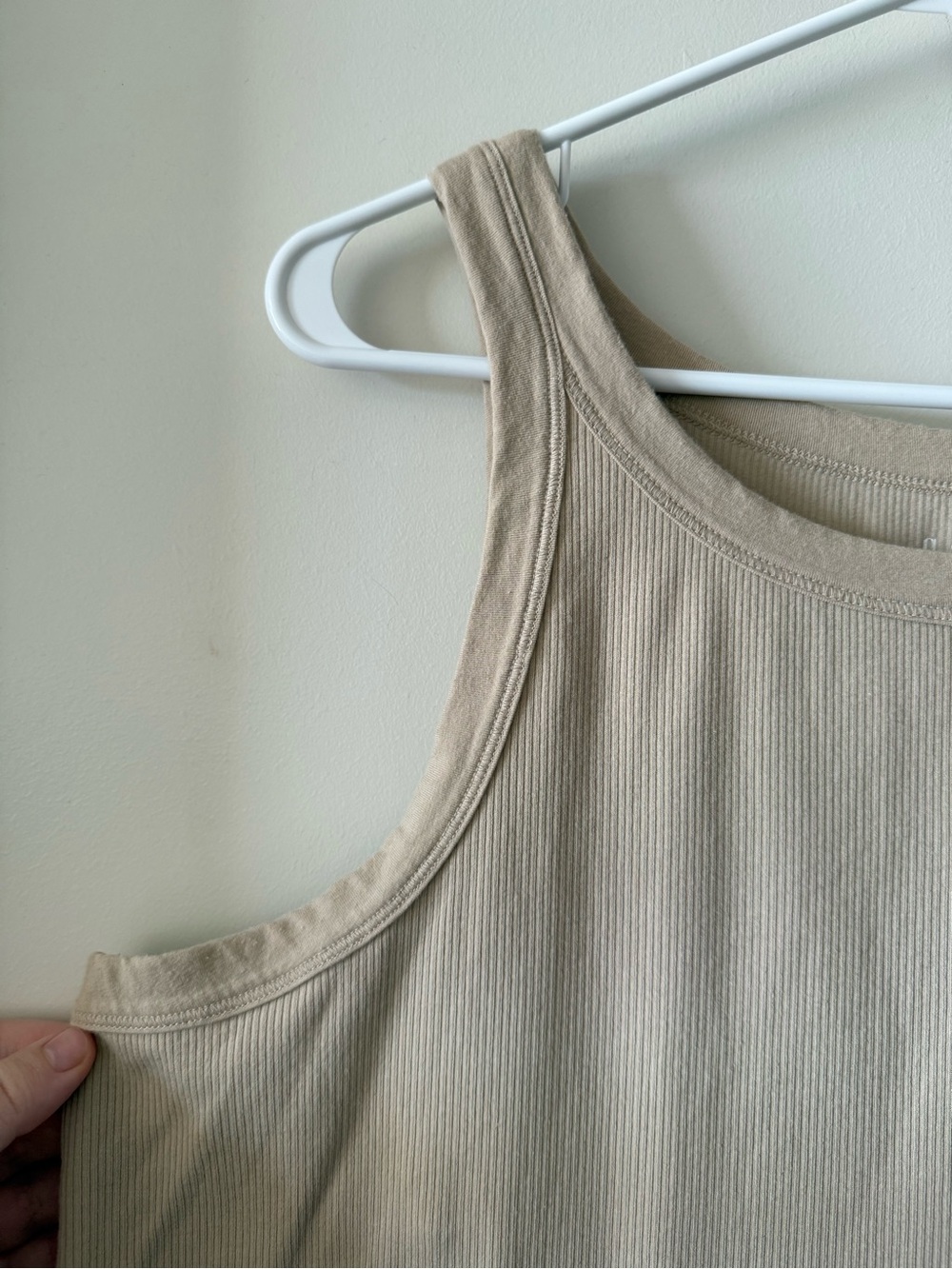 Gap Rib-Knit Tank - Picture 3 of 7